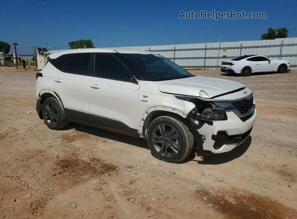 KNDEPCAA8N7329196 2022 KIA SELTOS White Front right