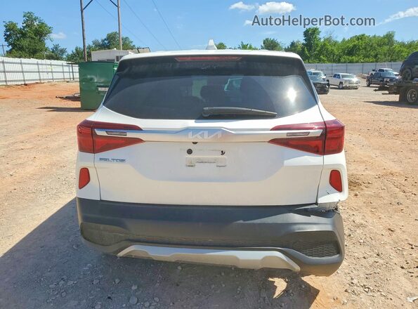 KNDEPCAA8N7329196 2022 KIA SELTOS White Rear view