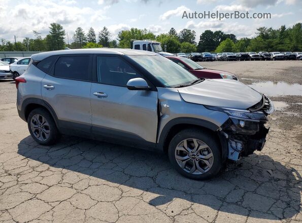 KNDEPCAA8S7710932 2025 KIA SELTOS Silver Front right