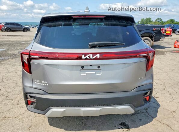 KNDEPCAA8S7710932 2025 KIA SELTOS Silver Rear view