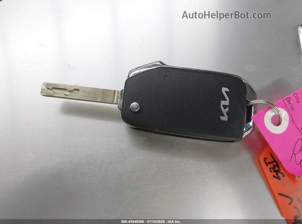 KNDEPCAA9R7540638 2024 KIA SELTOS Gray Widok deski rozdzielczej
