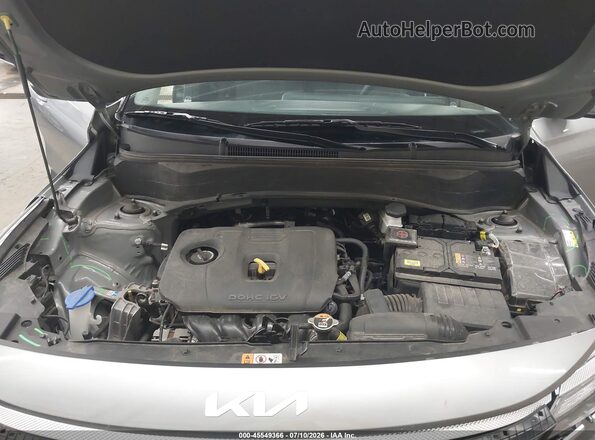 KNDEPCAA9R7540638 2024 KIA SELTOS Gray Widok z tyłu