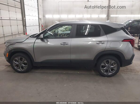 KNDEPCAA9R7540638 2024 KIA SELTOS Gray Widok wnętrza 360 stopni