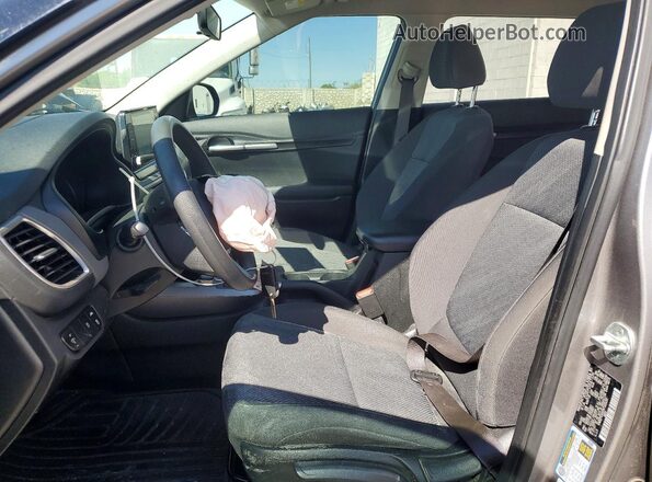 KNDEPCAAXN7335291 2022 KIA SELTOS Gray Вид салону спереду