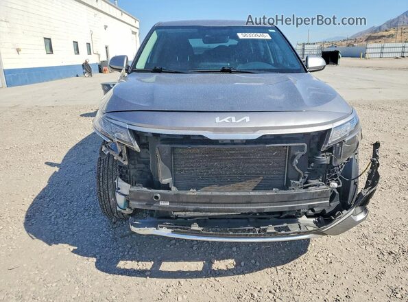 KNDEPCAAXN7335291 2022 KIA SELTOS Gray Вид спереду