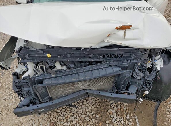 KNDEPCAAXP7456681 2023 KIA SELTOS White Vista interior trasera