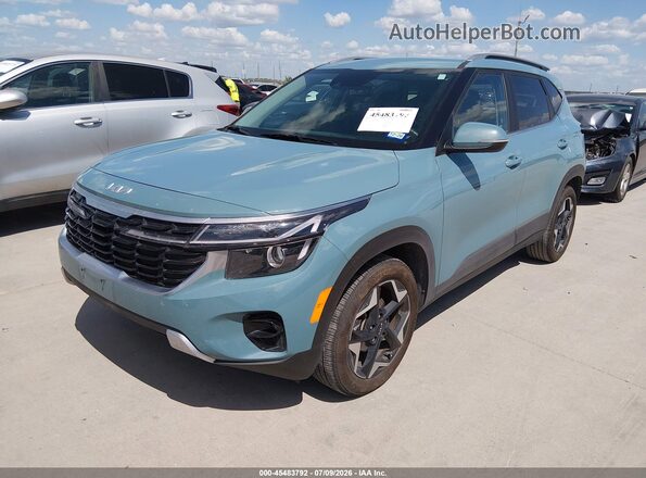 KNDER2AA3R7579598 2024 KIA SELTOS Blue Vista tres cuartos delantera izquierda