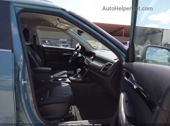 KNDER2AA3R7579598 2024 KIA SELTOS Blue Vista interior delantera