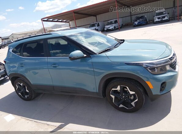 KNDER2AA3R7579598 2024 KIA SELTOS Blue Vista interior trasera