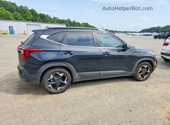 KNDER2AA6R7587372 2024 KIA SELTOS Black Задня права чверть