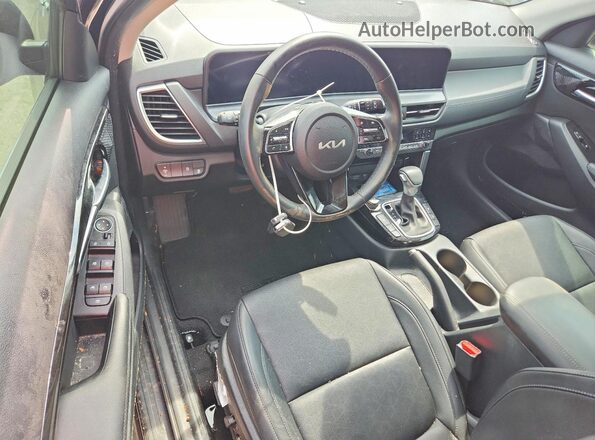 KNDER2AA6R7587372 2024 KIA SELTOS Black Вид панелі приладів