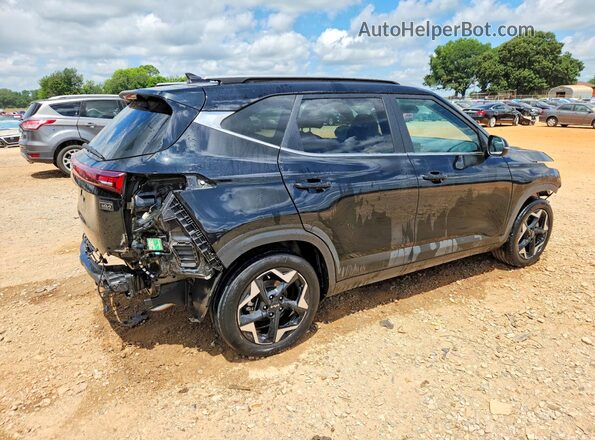 KNDER2AA7R7525737 2024 KIA SELTOS Black Trasero derecho