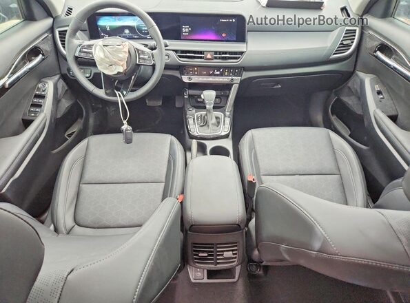 KNDER2AA8T7828002 2026 KIA SELTOS Gray Առջևի վահանակի տեսք