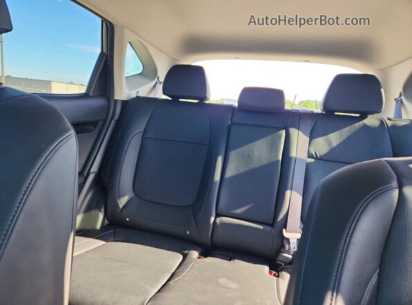 KNDER2AAXR7470829 2024 KIA SELTOS Gray Rear seats view