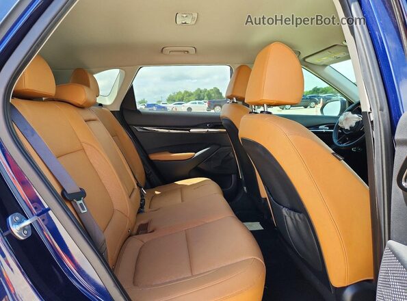 KNDER2AAXR7585205 2024 KIA SELTOS Blue უკანა სალონის ხედი