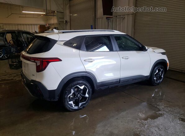 KNDERCAA0R7614149 2024 KIA SELTOS White უკანა მარჯვენა