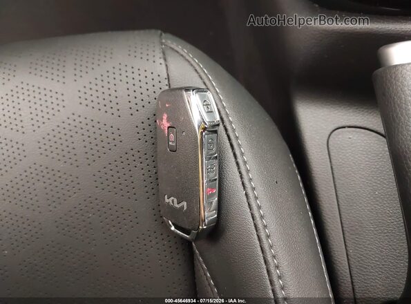 KNDERCAA0T7850422 2026 KIA SELTOS Blue Vista del salpicadero