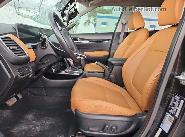 KNDERCAA2R7542466 2024 KIA SELTOS Black Vista interior delantera
