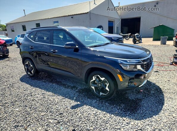 KNDERCAA2R7651588 2024 KIA SELTOS Black Front right