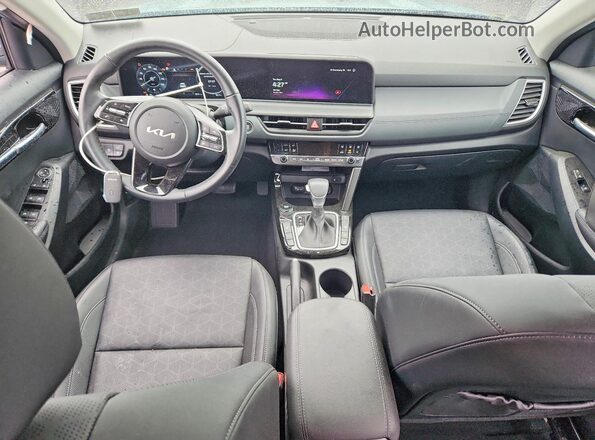 KNDERCAA2T7840202 2026 KIA SELTOS Teal Вид панелі приладів