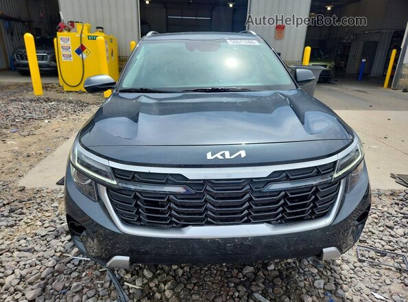 KNDERCAA2T7842452 2026 KIA SELTOS Серый Вид спереди