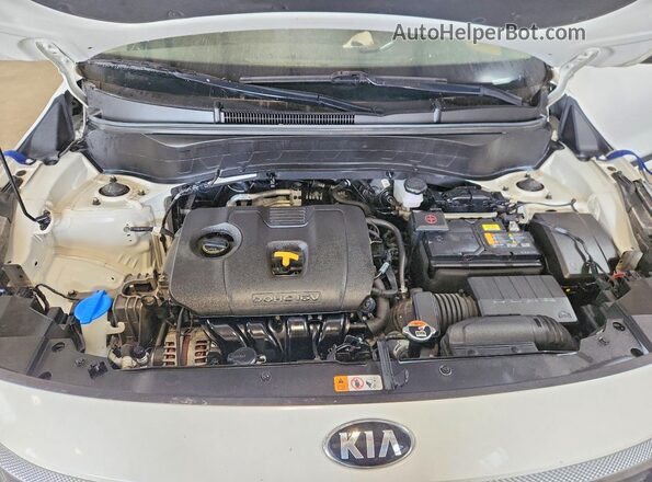 KNDERCAA3M7071422 2021 KIA SELTOS White Շարժիչի բաժամունքի տեսք