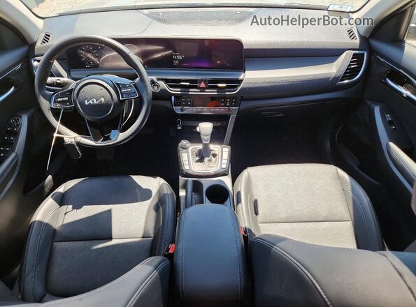 KNDERCAA4S7686073 2025 KIA SELTOS Silver Вид панелі приладів