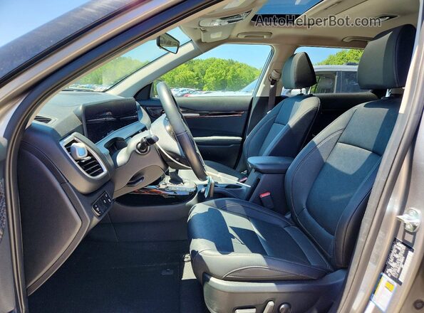 KNDERCAA4S7686073 2025 KIA SELTOS Silver Вид салону спереду