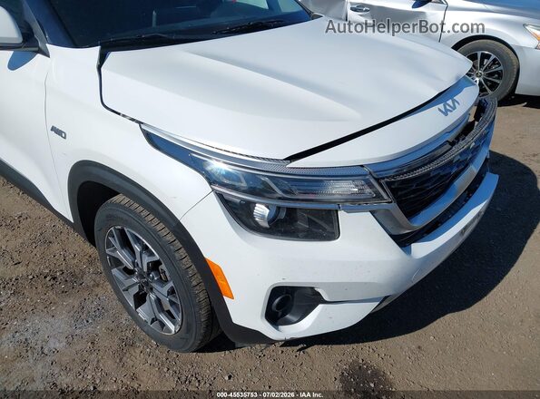 KNDERCAA5N7302161 2022 KIA SELTOS White 