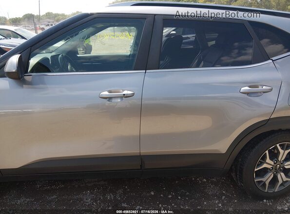 KNDERCAA6M7044148 2021 KIA SELTOS Gray უკანა სალონის ხედი