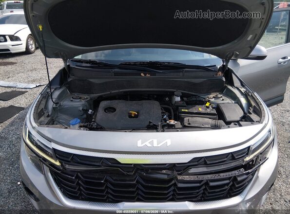 KNDERCAA6R7494616 2024 KIA SELTOS Silver Vista trasera