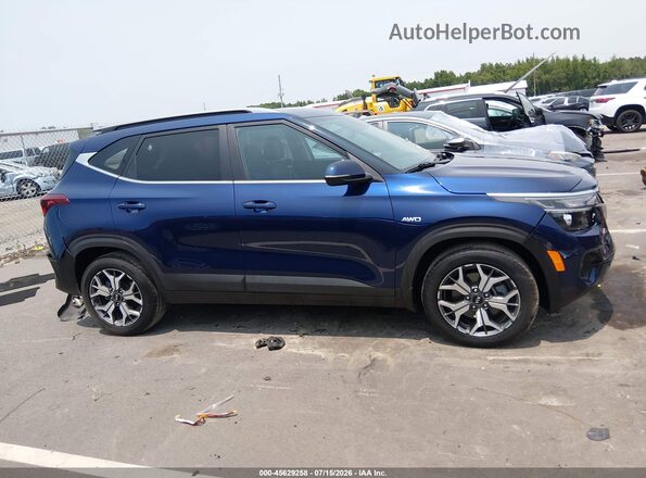 KNDERCAA8M7220200 2021 KIA SELTOS Blue უკანა სალონის ხედი