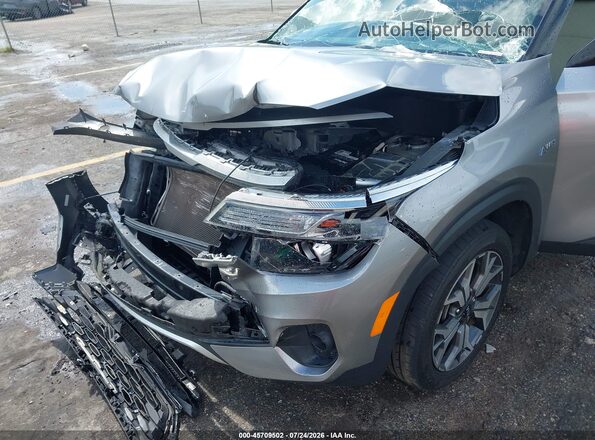 KNDERCAA9M7151209 2021 KIA SELTOS Серебряный Вид спереди
