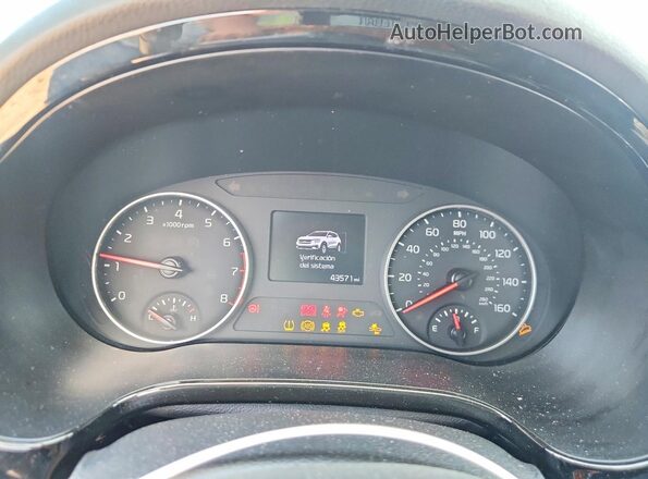 KNDERCAA9M7170293 2021 KIA SELTOS Silver Սարքավորումների վահանակի տեսք