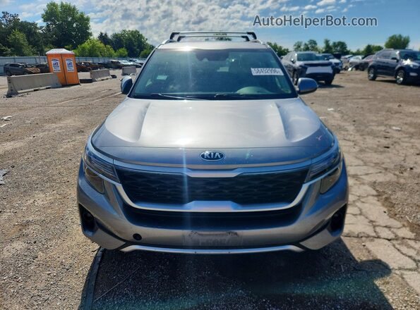KNDERCAA9M7170293 2021 KIA SELTOS Silver Դիմացի տեսք