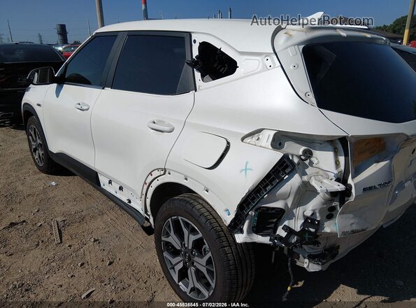KNDERCAAXM7183943 2021 KIA SELTOS White 