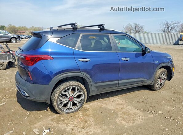 KNDETCA24M7187383 2021 KIA SELTOS Blue Trasero derecho