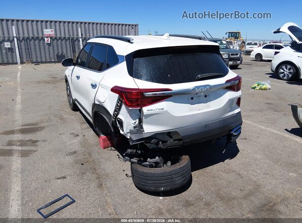 KNDETCA26P7428042 2023 KIA SELTOS White Դիմացի տեսք