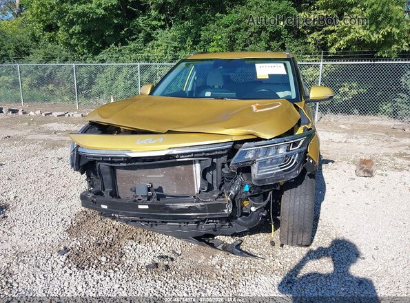 KNDETCA2XP7380156 2023 KIA SELTOS Gold Widok z przodu