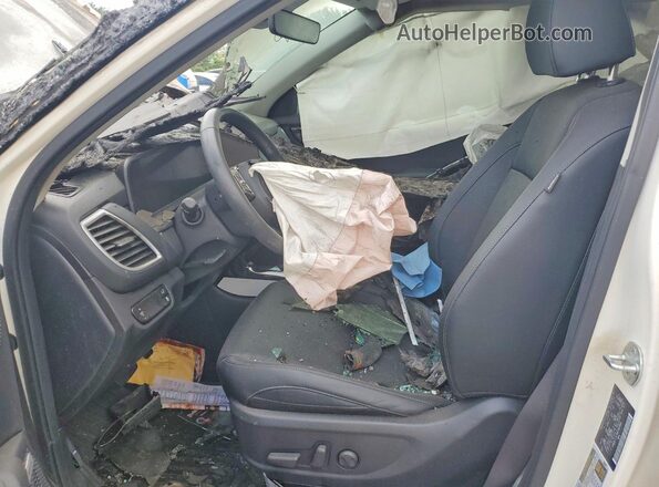 KNDETCA76R7501005 2024 KIA SELTOS Белый Вид салона спереди