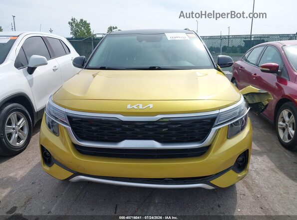 KNDEU2AA2P7384300 2023 KIA SELTOS Yellow ხელსაწყოთა პანელის ხედი