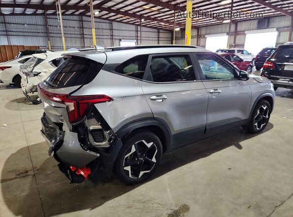 KNDEU2AA3S7696344 2025 KIA SELTOS Silver Rear right