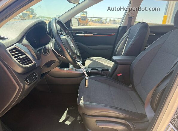 KNDEU2AA8M7090475 2021 KIA SELTOS Silver წინა სალონის ხედი