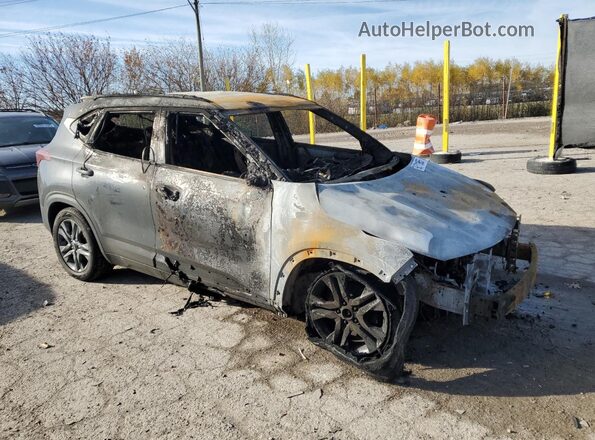 KNDEUCAA2M7148599 2021 KIA SELTOS Черный Передняя правая четверть