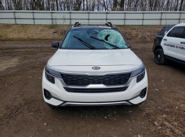 KNDEUCAA8M7155752 2021 KIA SELTOS White Вид спереду
