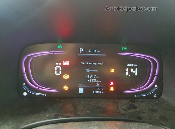 KNDJ23AU3P7202978 2023 KIA SOUL Red Widok zestawu wskaźników