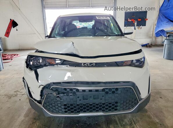 KNDJ23AU3P7217366 2023 KIA SOUL Белый Вид спереди