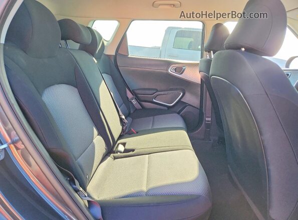 KNDJ23AU4S7958568 2025 KIA SOUL Gray Rear seats view