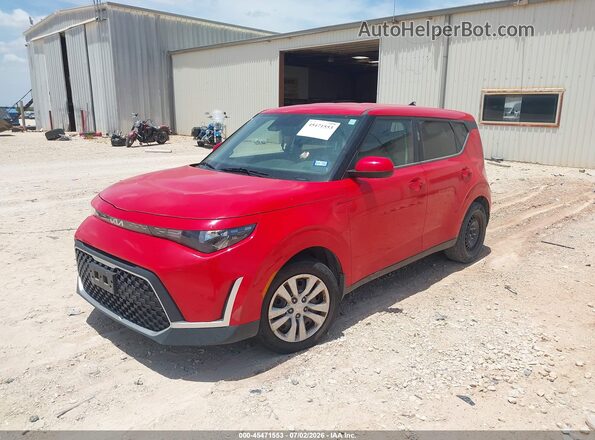 KNDJ23AU5P7211584 2023 KIA SOUL Red წინა მარცხენა ხედი სამი მეოთხედიდან