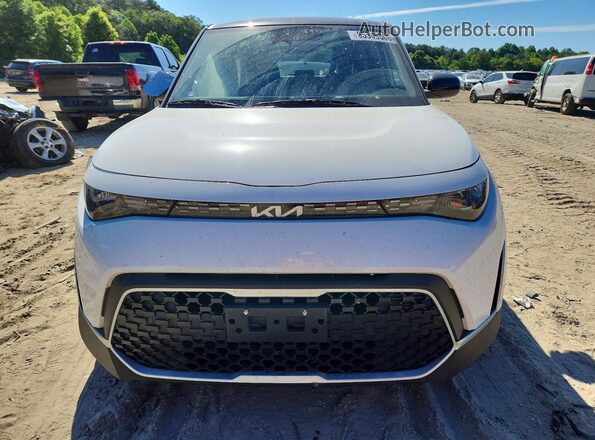 KNDJ23AU7P7207987 2023 KIA SOUL White Widok z przodu